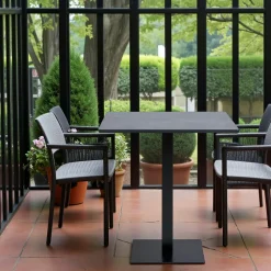 Table bistrot mélamine effet bois – pied métal, 70 cm NAPA