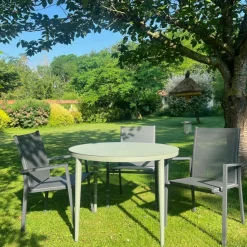 Table de jardin ronde en aluminium vert argile Ø 100 cm STOCKHOLM